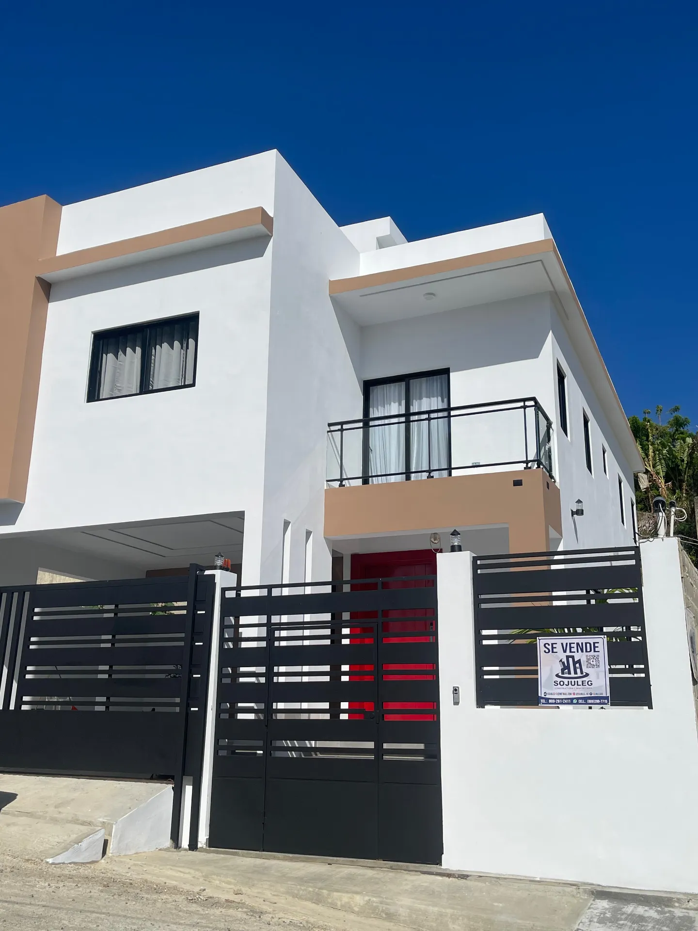 Casa con Estilo moderno y Minimalista