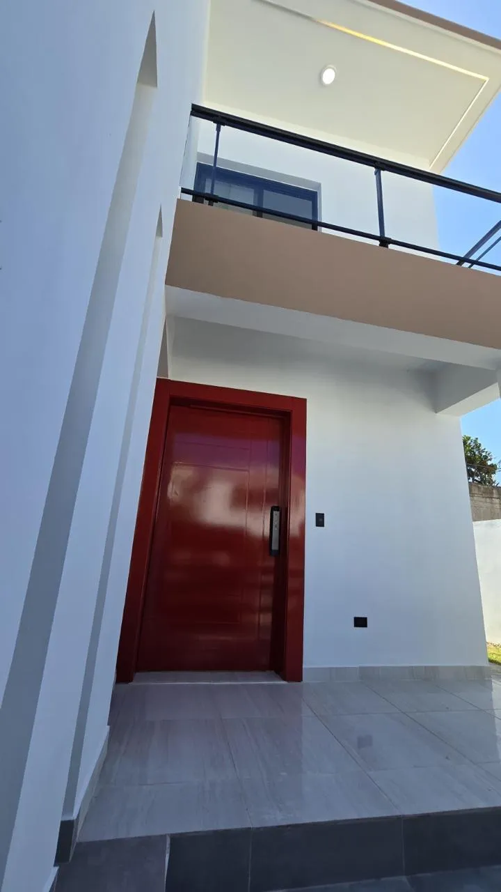 Casa con Estilo moderno y Minimalista — 2