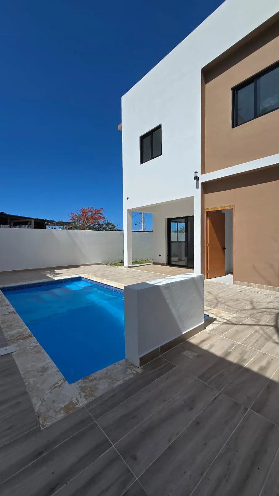 Casa con Estilo moderno y Minimalista — 5