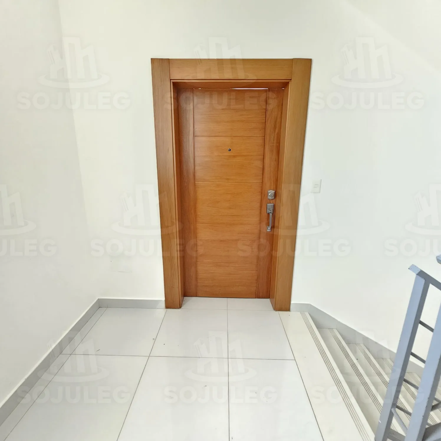 Espacioso Apartamento en Urbanización Cerrada — 5
