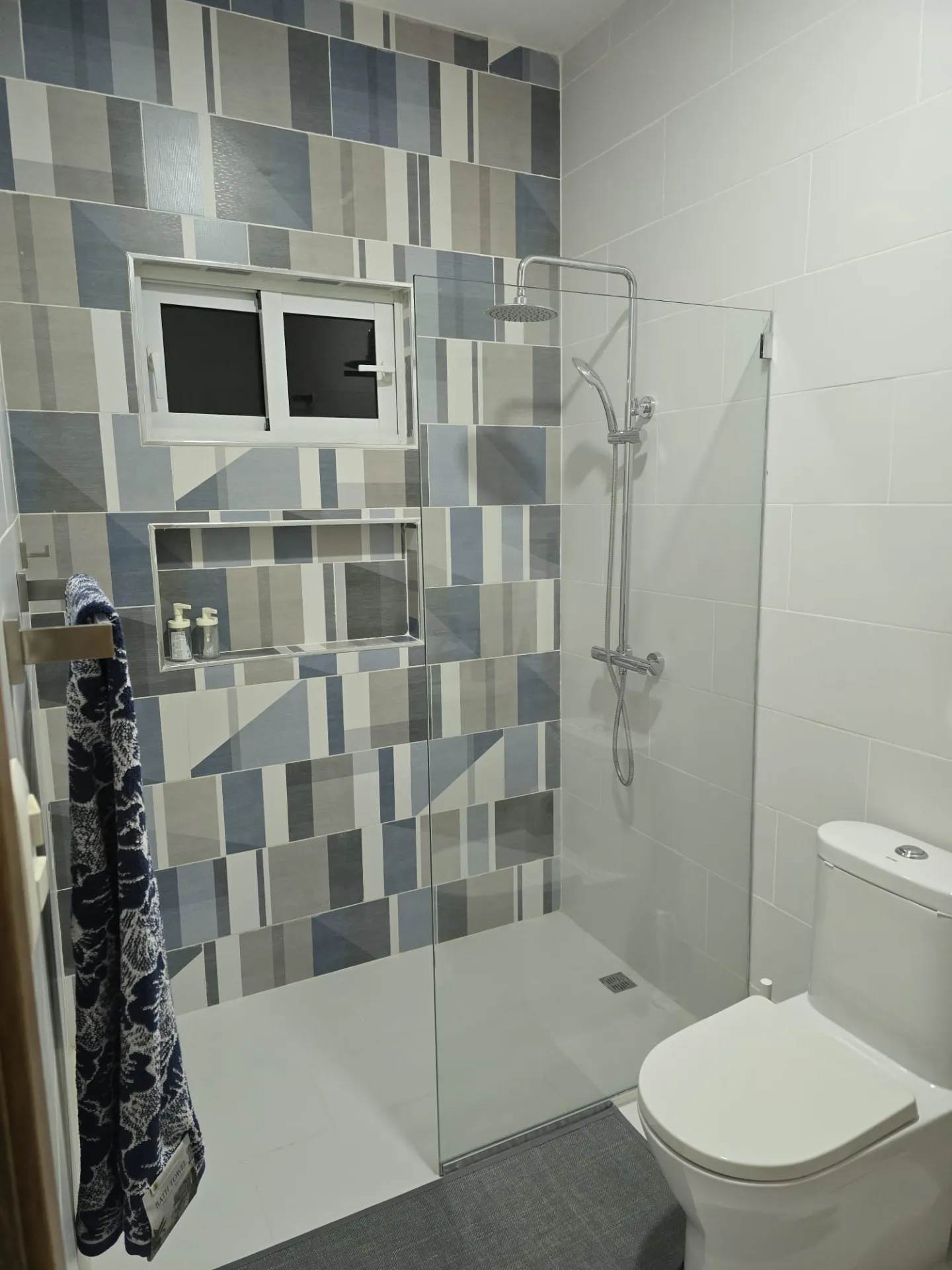 Apartamento en Zona Estrategica en el Residencial Isabel I — 5